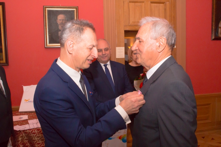 Medale za długoletnie pożycie małżeńskie trafiły do jedenastu par