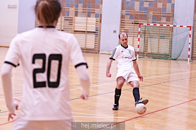 Futsal, 2. Liga Polska KF Stal Mielec ? Chuwdu Dukla 6:5