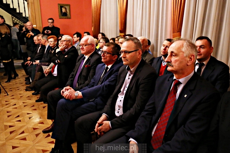 Uroczystość 40-lecia Muzeum Regionalnego w Mielcu i otwarcie wystawy Władysława Żurawskiego