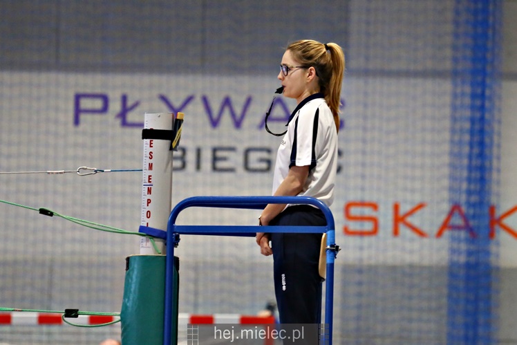 2 liga siatkówki: UKS Szóstka Mielec - MKS Dąbrowa Górnicza