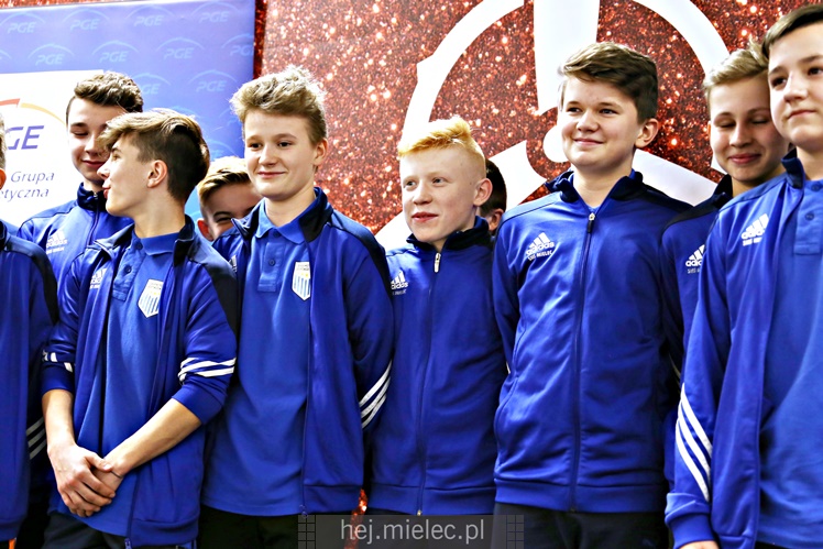 Biało-Niebieski Dzień Kobiet z FKS Stalą Mielec - część pierwsza