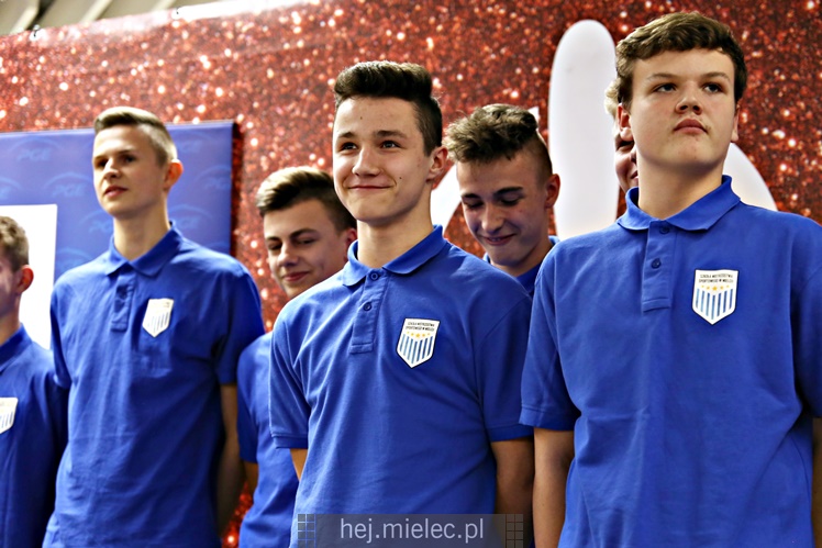 Biało-Niebieski Dzień Kobiet z FKS Stalą Mielec - część pierwsza