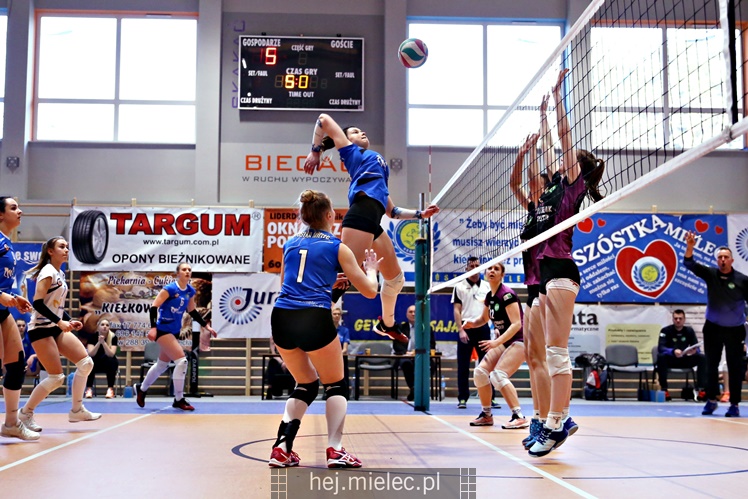 1/2 Mistrzostw Polski juniorek: UKS SMS Szóstka Mielec - UKS Chemik Olsztyn