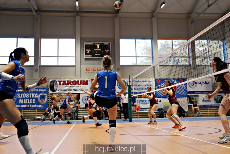 1/2 Mistrzostw Polski juniorek: UKS SMS Szóstka Mielec - UKS Chemik Olsztyn