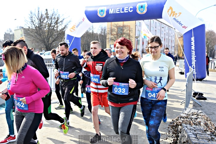 Bieg charytatywny ?Pomóż Misiowi postawić pierwszy krok?