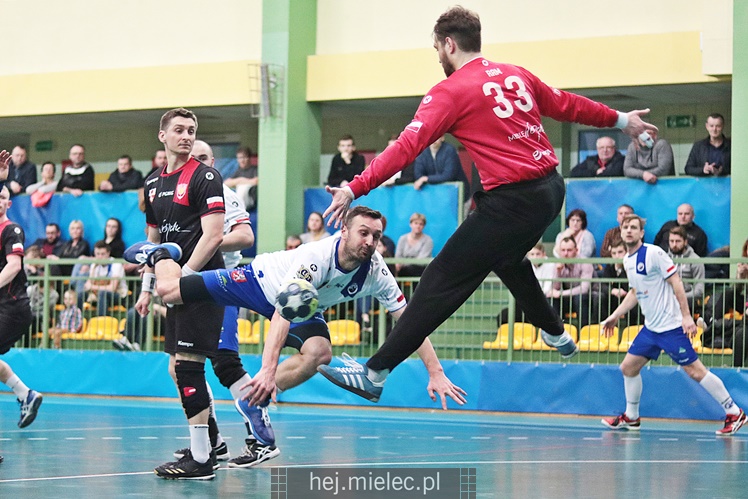 Dwie wygrane Stali z Meblami Wójcik