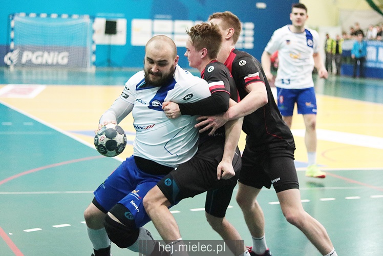 Dwie wygrane Stali z Meblami Wójcik
