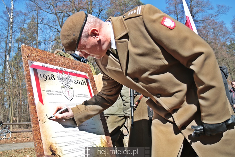 Uroczystości na Polanie Niezłomnych