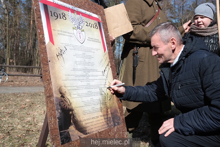 Uroczystości na Polanie Niezłomnych