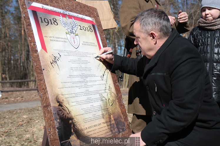 Uroczystości na Polanie Niezłomnych