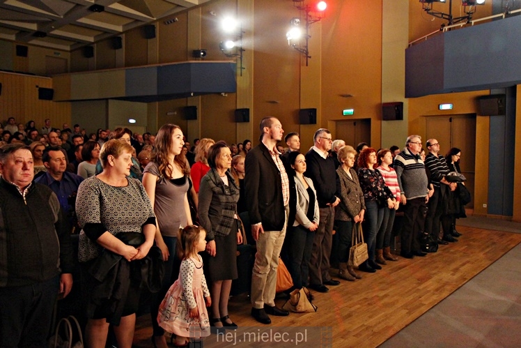 Koncert ?Folkowy Dzień Kobiet? Stowarzyszenia Seniorów ZPiT Rzeszowiacy
