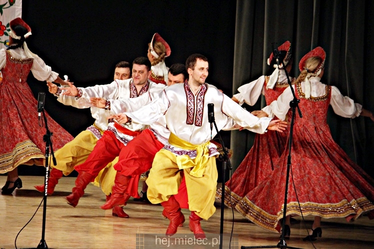 Koncert ?Folkowy Dzień Kobiet? Stowarzyszenia Seniorów ZPiT Rzeszowiacy