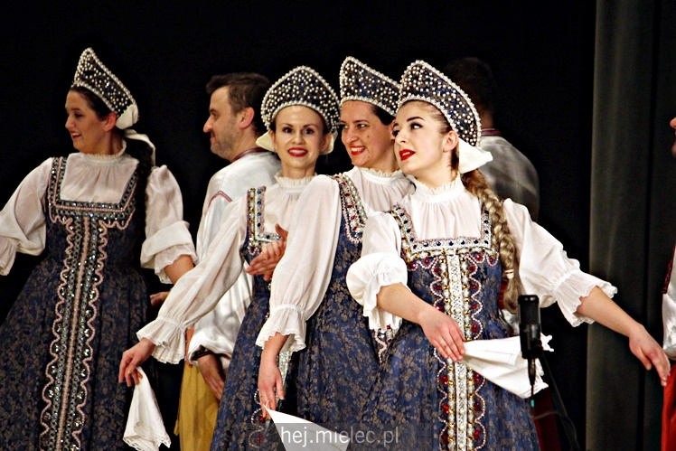 Koncert ?Folkowy Dzień Kobiet? Stowarzyszenia Seniorów ZPiT Rzeszowiacy