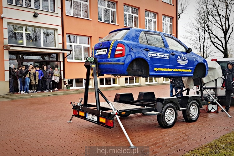 Policja zainaugurowała spotkania z młodymi kierowcami