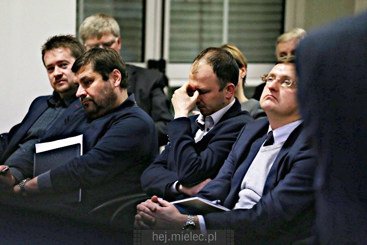 Otwarta rozprawa administracyjna dotycząca firmy Kronospan