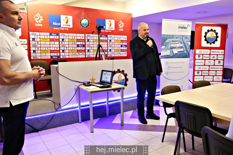 ARP oficjalnie otrzymała tytuł Partnera Akademii Piłkarskiej FKS Stal Mielec