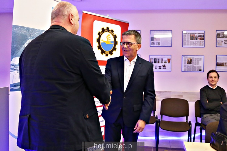 ARP oficjalnie otrzymała tytuł Partnera Akademii Piłkarskiej FKS Stal Mielec