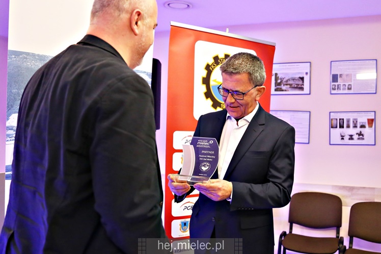 ARP oficjalnie otrzymała tytuł Partnera Akademii Piłkarskiej FKS Stal Mielec