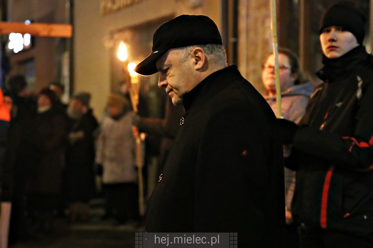 Drogi Krzyżowe ulicami Mielca