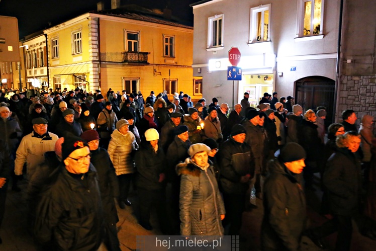 Drogi Krzyżowe ulicami Mielca