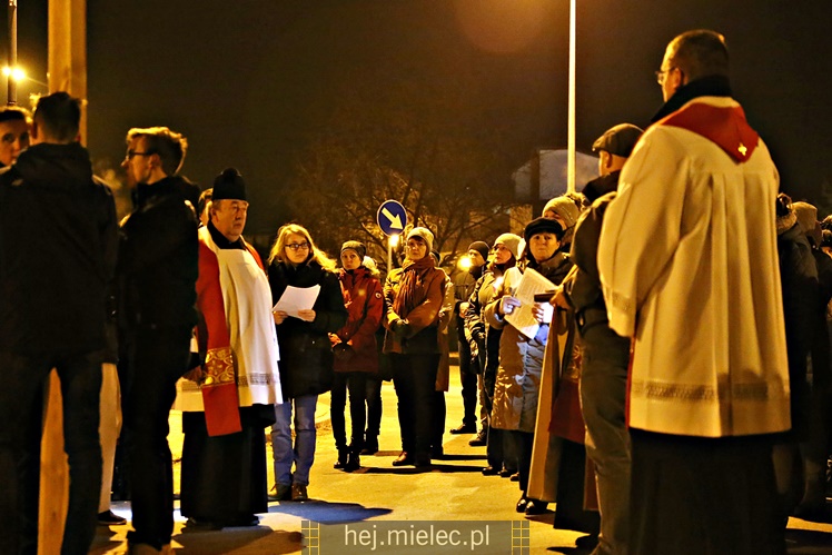 Drogi Krzyżowe ulicami Mielca