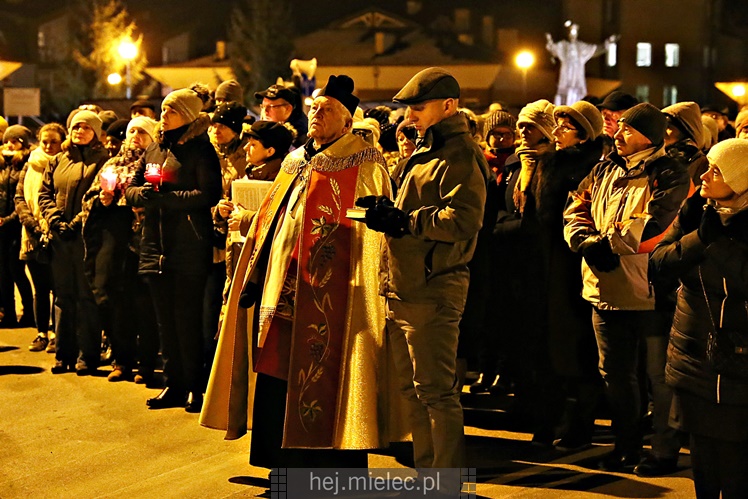 Drogi Krzyżowe ulicami Mielca