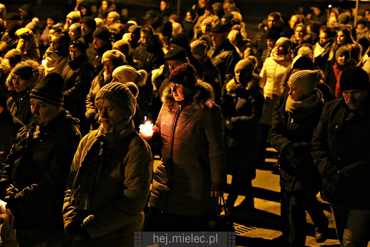 Drogi Krzyżowe ulicami Mielca