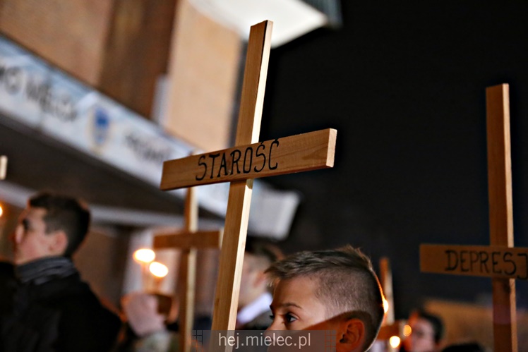 Drogi Krzyżowe ulicami Mielca