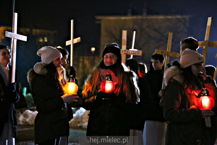Drogi Krzyżowe ulicami Mielca