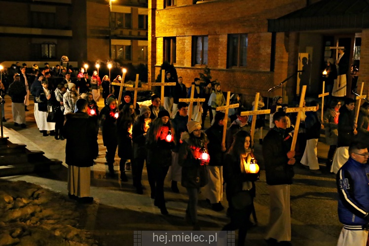 Drogi Krzyżowe ulicami Mielca