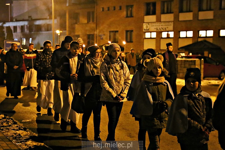 Drogi Krzyżowe ulicami Mielca