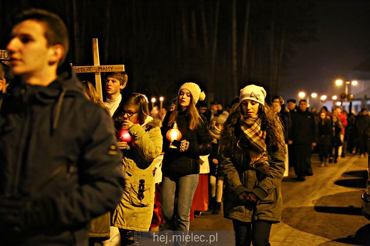 Drogi Krzyżowe ulicami Mielca