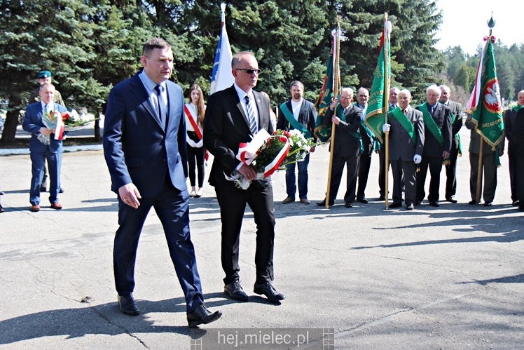 Uroczystości z okazji rocznicy katastrofy smoleńskiej i zbrodni katyńskiej