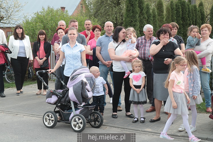 Nadanie imion Dębom Niezłomnych, inscenizacja bitwy NSZ - NKWD