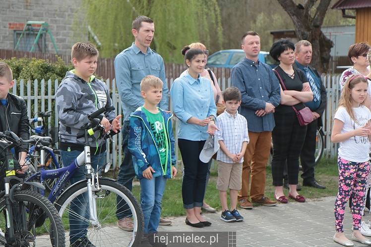 Nadanie imion Dębom Niezłomnych, inscenizacja bitwy NSZ - NKWD