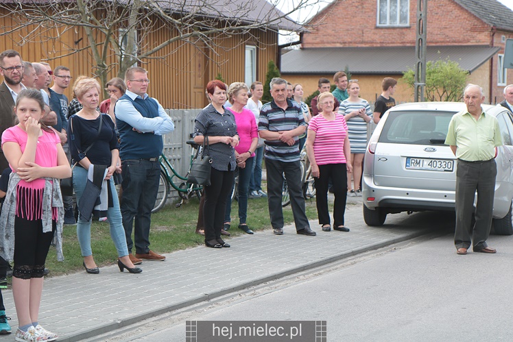 Nadanie imion Dębom Niezłomnych, inscenizacja bitwy NSZ - NKWD