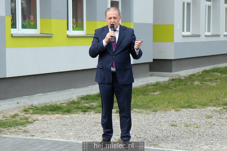 Nadanie imion Dębom Niezłomnych, inscenizacja bitwy NSZ - NKWD