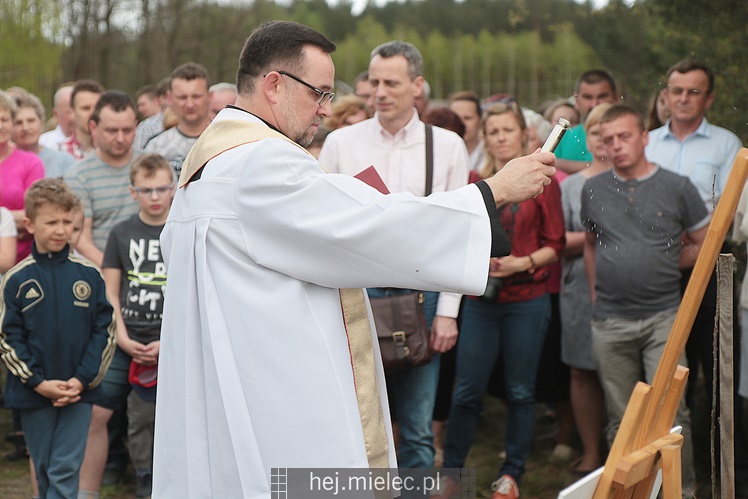 Nadanie imion Dębom Niezłomnych, inscenizacja bitwy NSZ - NKWD