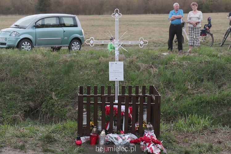 Nadanie imion Dębom Niezłomnych, inscenizacja bitwy NSZ - NKWD