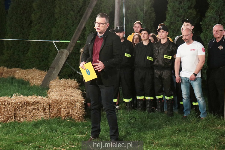 TVN nadawał na żywo z Tuszymy