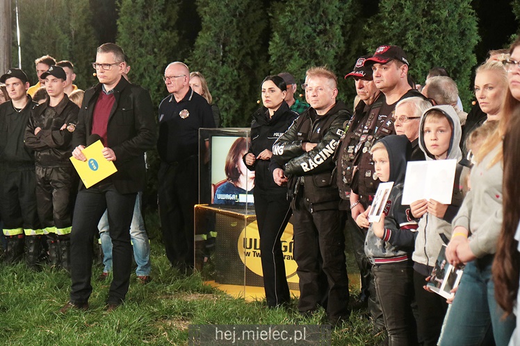 TVN nadawał na żywo z Tuszymy