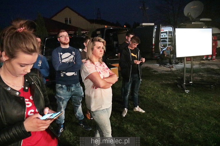 TVN nadawał na żywo z Tuszymy