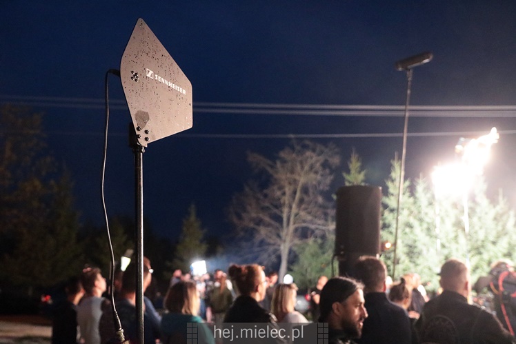 TVN nadawał na żywo z Tuszymy