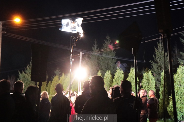 TVN nadawał na żywo z Tuszymy