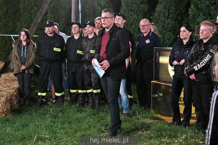 TVN nadawał na żywo z Tuszymy
