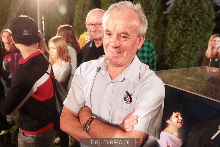TVN nadawał na żywo z Tuszymy