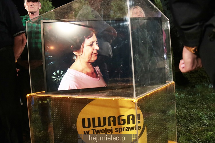 TVN nadawał na żywo z Tuszymy