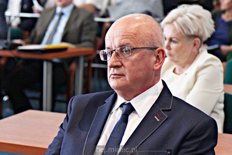 Nadzwyczajna sesja Rady Miejskiej w Mielcu z udziałem ministra środowiska