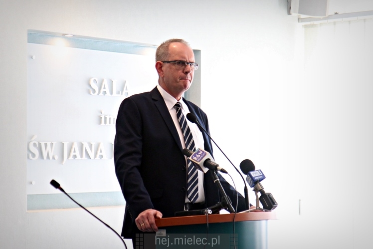Nadzwyczajna sesja Rady Miejskiej w Mielcu z udziałem ministra środowiska