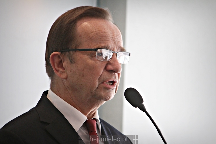Nadzwyczajna sesja Rady Miejskiej w Mielcu z udziałem ministra środowiska